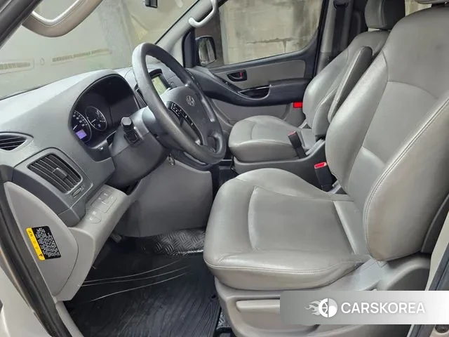 Hyundai Grand Starex 2018 Серебряный из Кореи, фото 3