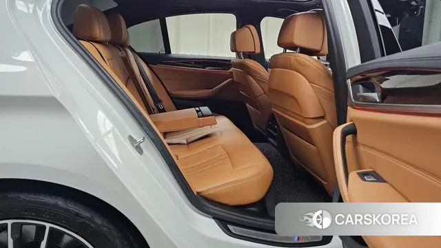 BMW 5 Series (G30) 2021 Белый из Кореи, фото 3