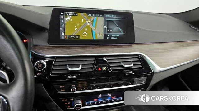 BMW 5 Series (G30) 2018 Синий из Кореи, фото 3
