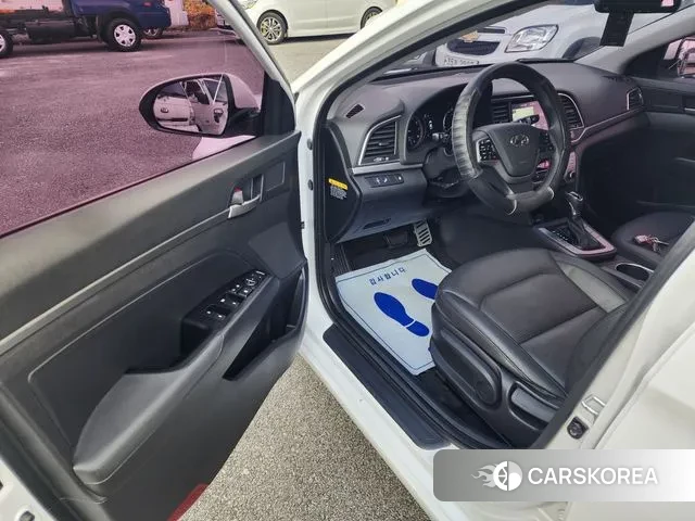 Hyundai Avante AD 2018 Белый из Кореи, фото 3