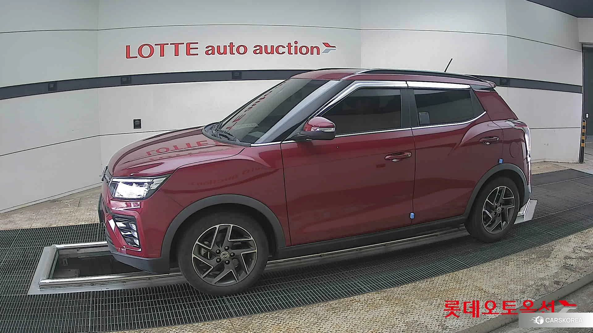 SsangYong Tivoli 2022 Cherry Red из Кореи, фото 3