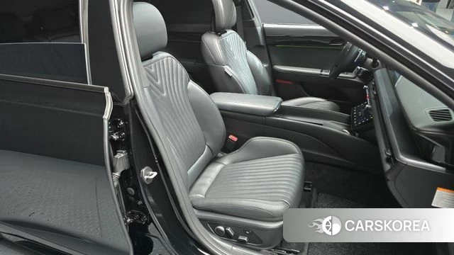 Hyundai Grandeur Hybrid (GN7) 2024 Черный из Кореи, фото 3