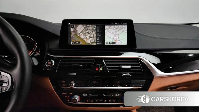 BMW 5 Series (G30) 2020 Серый из Кореи, фото 3