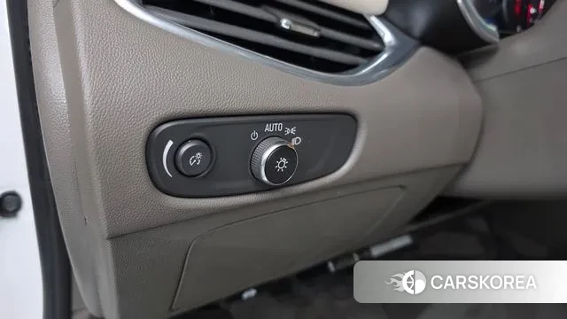 Chevrolet (GM Daewoo) The New Malibu 2018 Белый из Кореи, фото 3