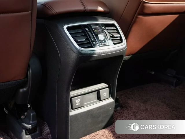 Honda Crown Road 2023 Черный из Китая, фото 3