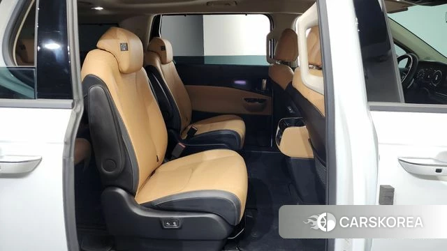 Kia Carnival 4th generation 2023 Белый из Кореи, фото 3