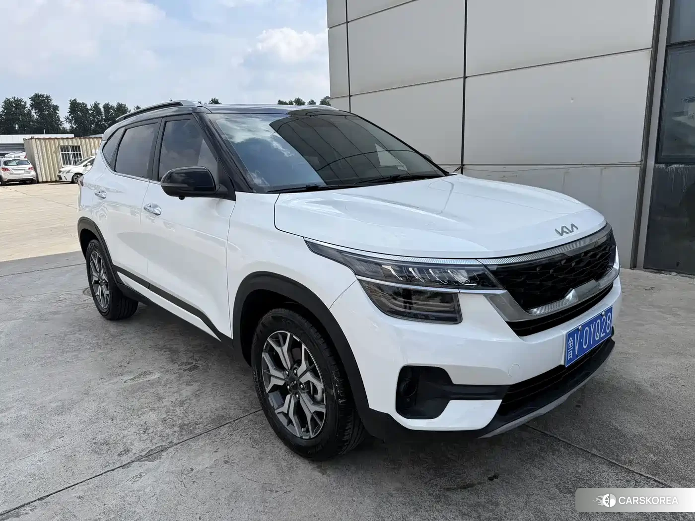 Kia KX3 2022 Белый из Китая, фото 3