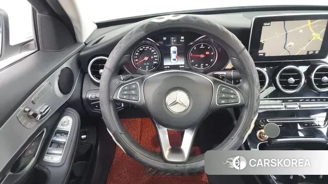 Mercedes-Benz C-Class W205 2018 Белый из Кореи, фото 3