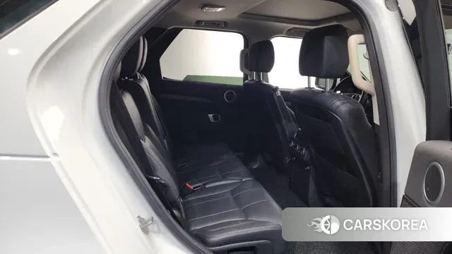 Land Rover Discovery 5 2018 Белый из Кореи, фото 3