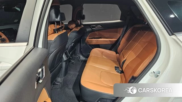 Kia Sportage 5th Generation Hybrid 2024 Белый из Кореи, фото 3