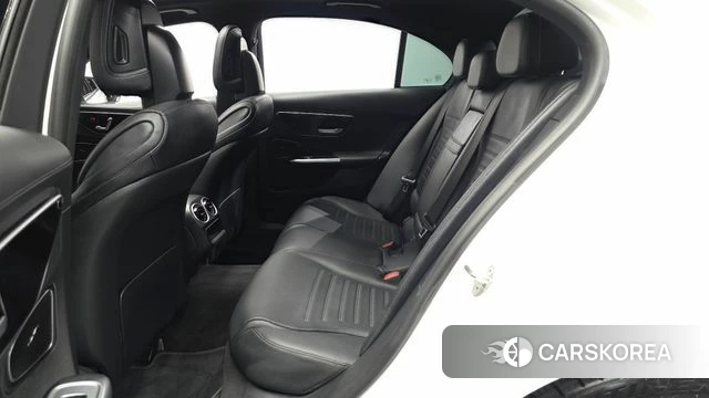 Mercedes-Benz C-Class W206 2022 Белый из Кореи, фото 3