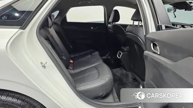 Kia K5 3rd generation 2022 Белый из Кореи, фото 3