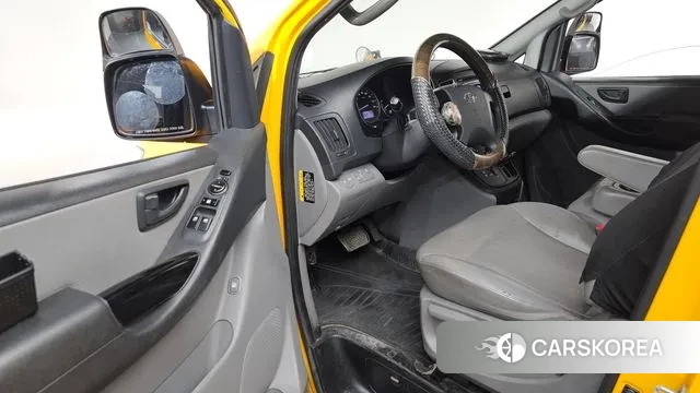 Hyundai The New Grand Starex 2018 Желтый из Кореи, фото 3