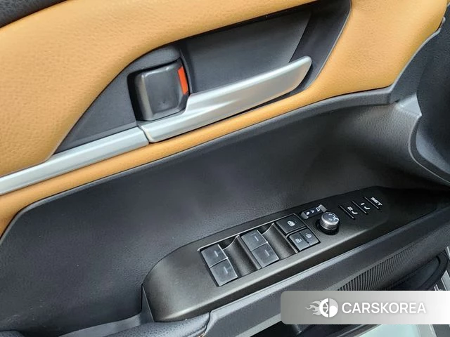Toyota Camry (XV80) 2025 Серый из Кореи, фото 3