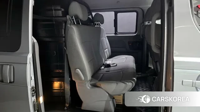 Hyundai The New Grand Starex 2019 Серебристо-серый из Кореи, фото 3