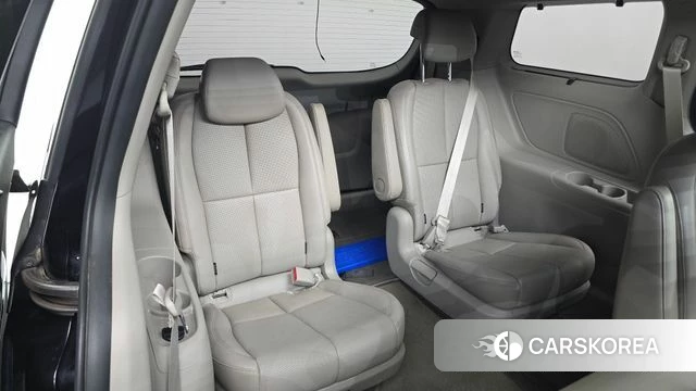 Kia The New Carnival 2018 Серый из Кореи, фото 3