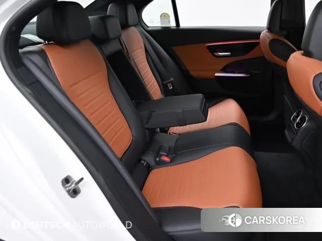 Mercedes-Benz C-Class W206 2025 Белый из Кореи, фото 3