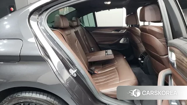 BMW 5 Series (G30) 2020 Серый из Кореи, фото 3