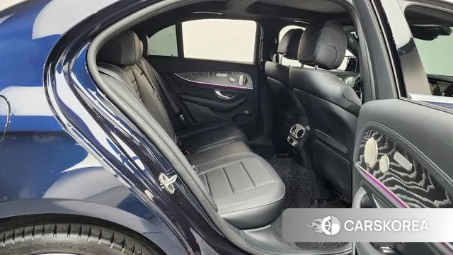 Mercedes-Benz E-Class W213 2022 Синий из Кореи, фото 3