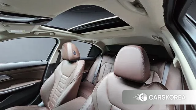 BMW 3 Series (G20) 2021 Черный из Кореи, фото 3