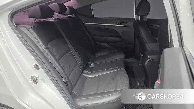 Hyundai Avante AD 2018 Белый из Кореи, фото 3