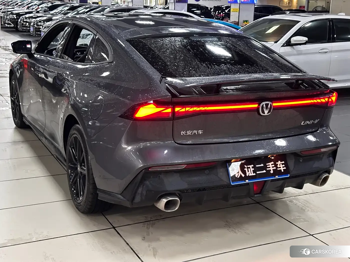 Chang'an Changan UNI-V 2024 Silver/gray из Китая, фото 3