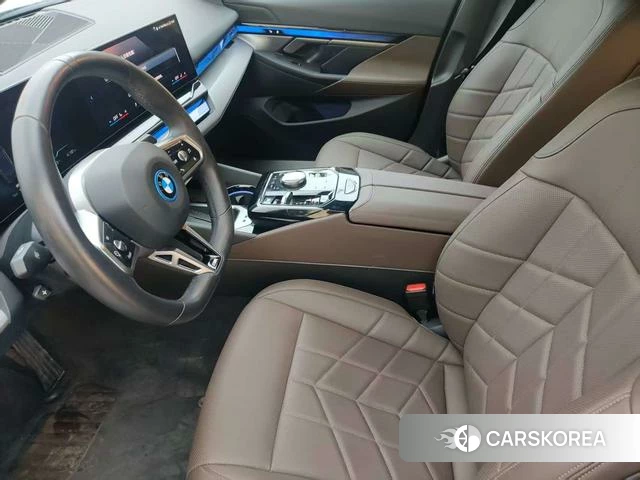 BMW i5 2025 Черный из Китая, фото 3