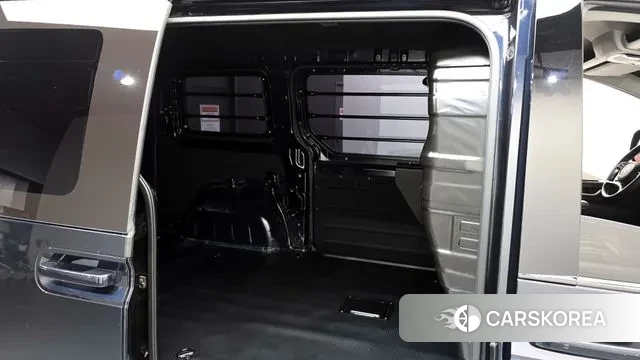 Hyundai Staria 2023 Синий из Кореи, фото 3