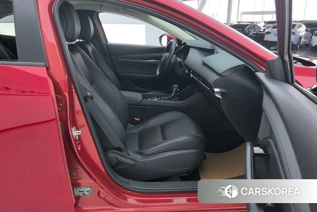 Mazda 3 Angkesaila 2022 Красный из Китая, фото 3