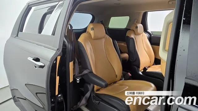 Kia Carnival 4th generation 2023 Черный из Кореи, фото 3