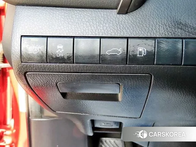 Toyota Camry (XV70) 2018 Красный из Кореи, фото 3