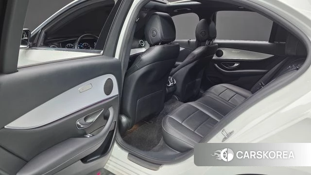 Mercedes-Benz E-Class W213 2021 Белый из Кореи, фото 3