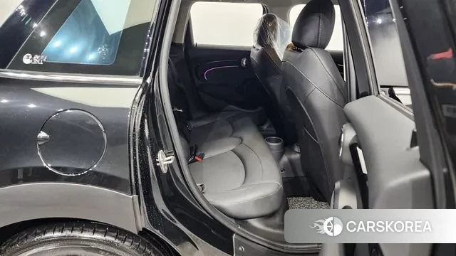 Mini Cooper 2023 Черный из Кореи, фото 3