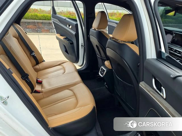 Kia K5 3rd generation 2023 Белый из Кореи, фото 3