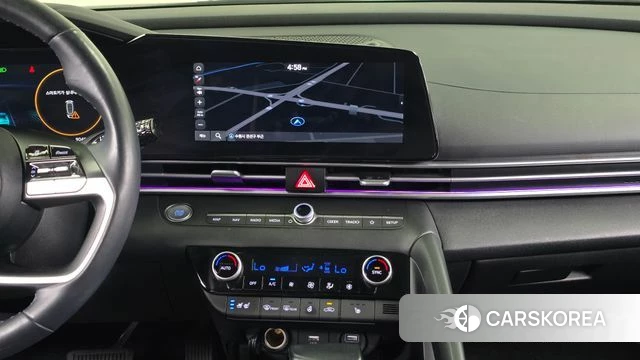 Hyundai Avante (CN7) 2021 Серебристо-серый из Кореи, фото 3