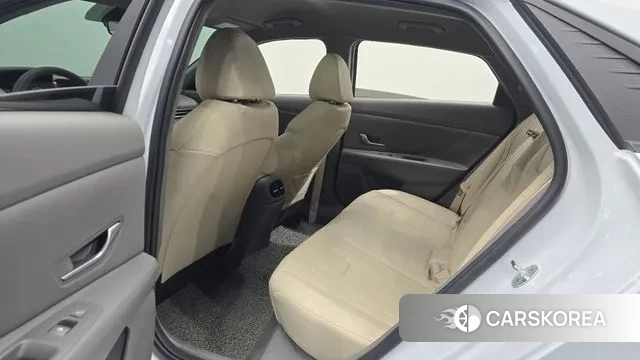 Hyundai Avante (CN7) 2022 Белый из Кореи, фото 3