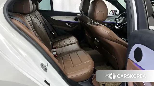 Mercedes-Benz E-Class W213 2021 Белый из Кореи, фото 3