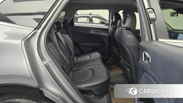 Kia Sportage 5th Generation 2024 Серебряный из Кореи, фото 3