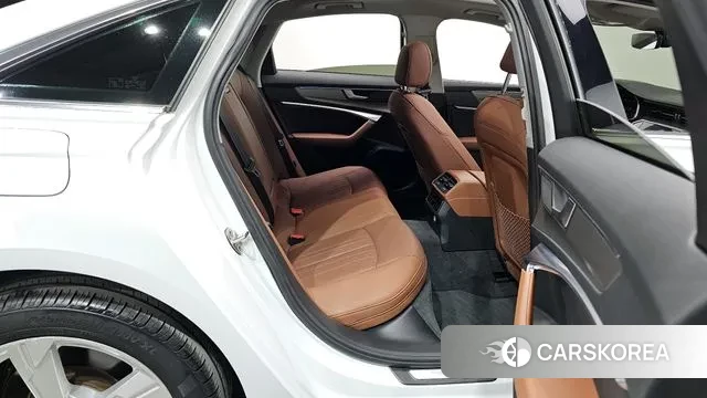 Audi A6 (C8) 2020 Белый из Кореи, фото 3