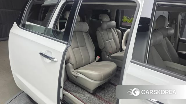 Kia The New Carnival 2018 Белый из Кореи, фото 3