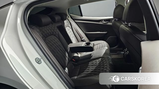 Kia Stinger Meister 2022 Белый из Кореи, фото 3