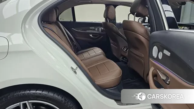 Mercedes-Benz E-Class W213 2020 Белый из Кореи, фото 3