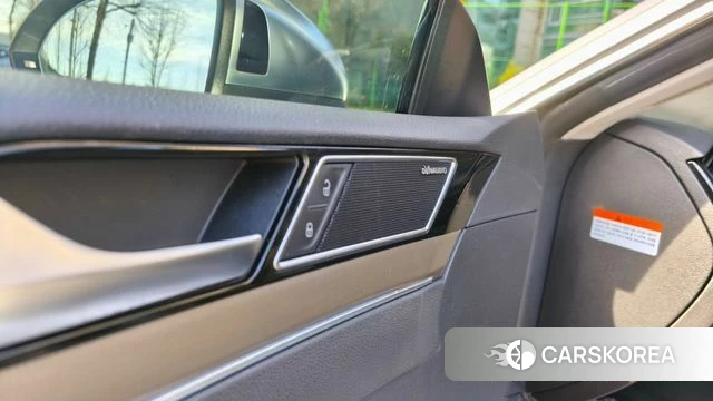 Volkswagen Arteon 2019 Серебристо-серый из Кореи, фото 3