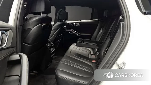 BMW X6 (G06) 2024 Белый из Кореи, фото 3