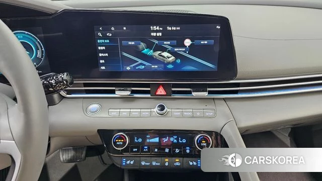 Hyundai The New Avante Hybrid (CN7) 2024 Белый из Кореи, фото 3