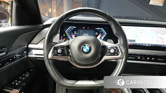 BMW 7 Series (G70) 2023 Серый из Кореи, фото 3