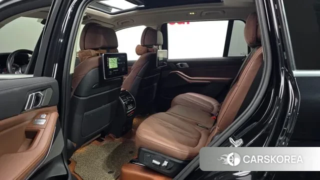 BMW X7 (G07) 2022 Черный из Кореи, фото 3