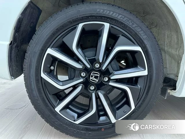 Honda LIFE 2022 Белый из Китая, фото 3