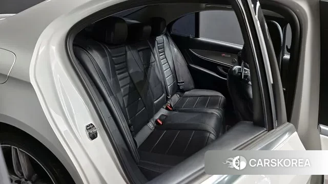 Mercedes-Benz E-Class W213 2018 Белый из Кореи, фото 3