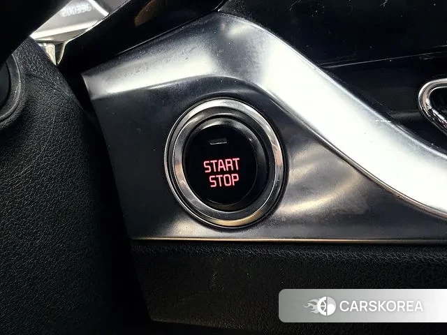 Kia Niro Plus 2023 Серебряный из Кореи, фото 3